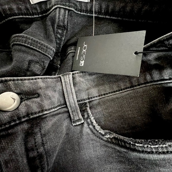 JOES JEANS CUT OFF FRAYED MIDRISE STRECH DENIM SHORT IN LISBETH BLACK SIZE 28 - Picture 6 of 7